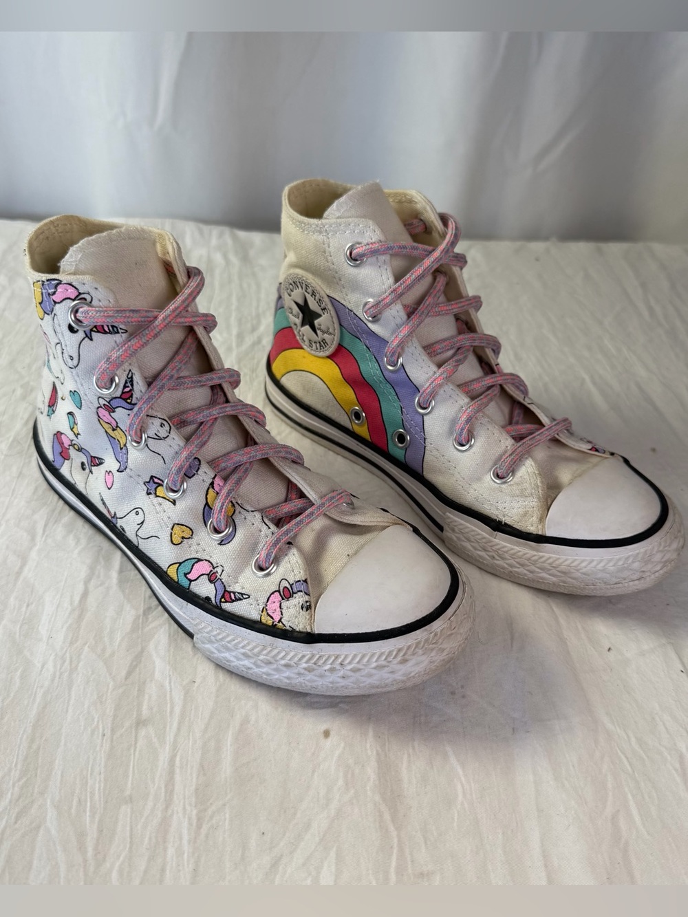 Converse High-Top Youth sz13 Unicorn & Rainbow Sneakers